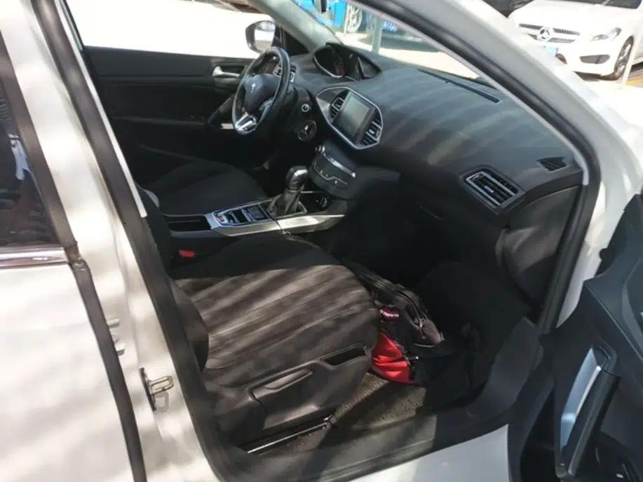 Peugeot 308S 2015 1.6T Automatic Jingchi Edition — миниатюра 23