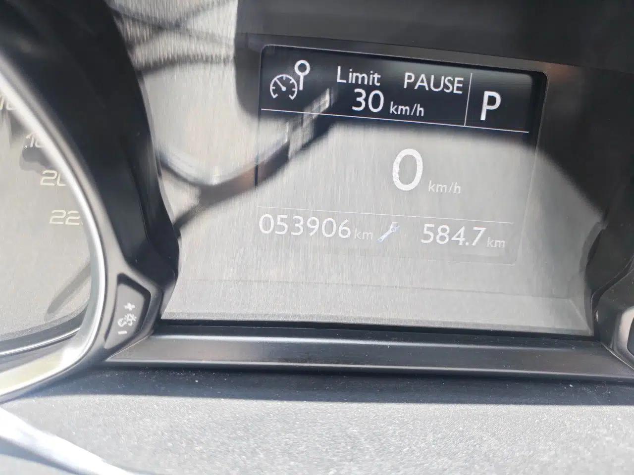 Peugeot 308S 2015 1.6T Automatic Ruichi Edition — миниатюра 13