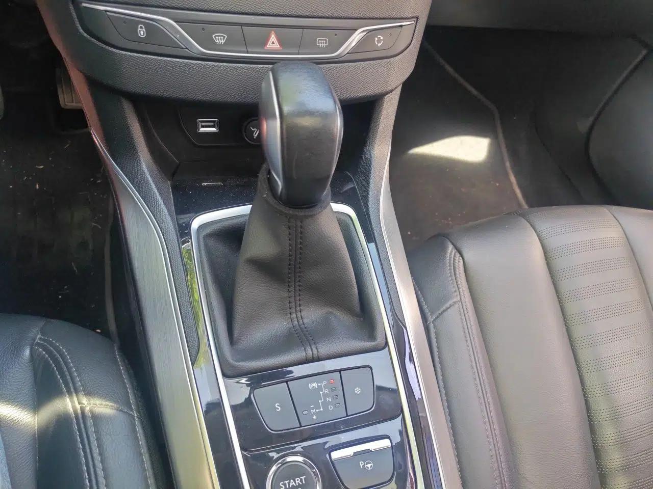 Peugeot 308S 2015 1.6T Automatic Ruichi Edition — миниатюра 15