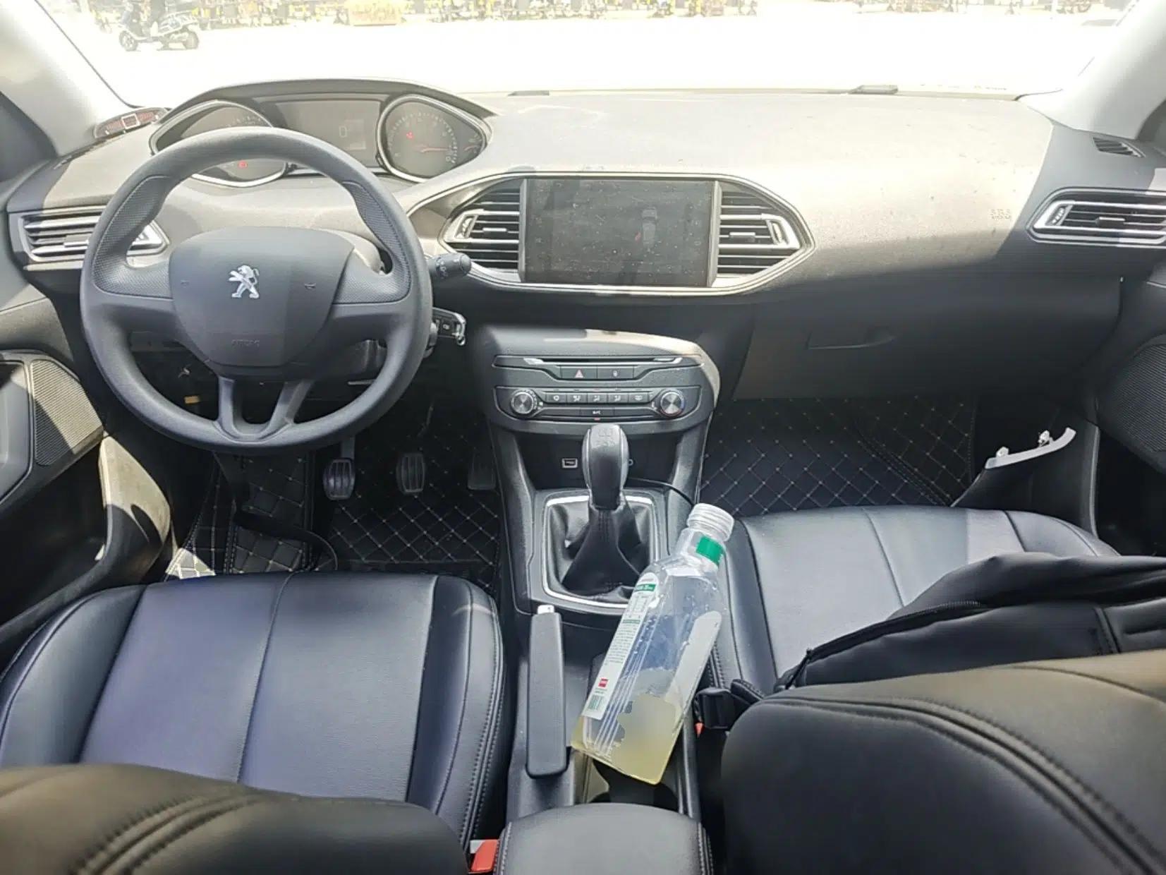 Peugeot 308S 2015 1.6L Manual Shangchi Edition — миниатюра 13