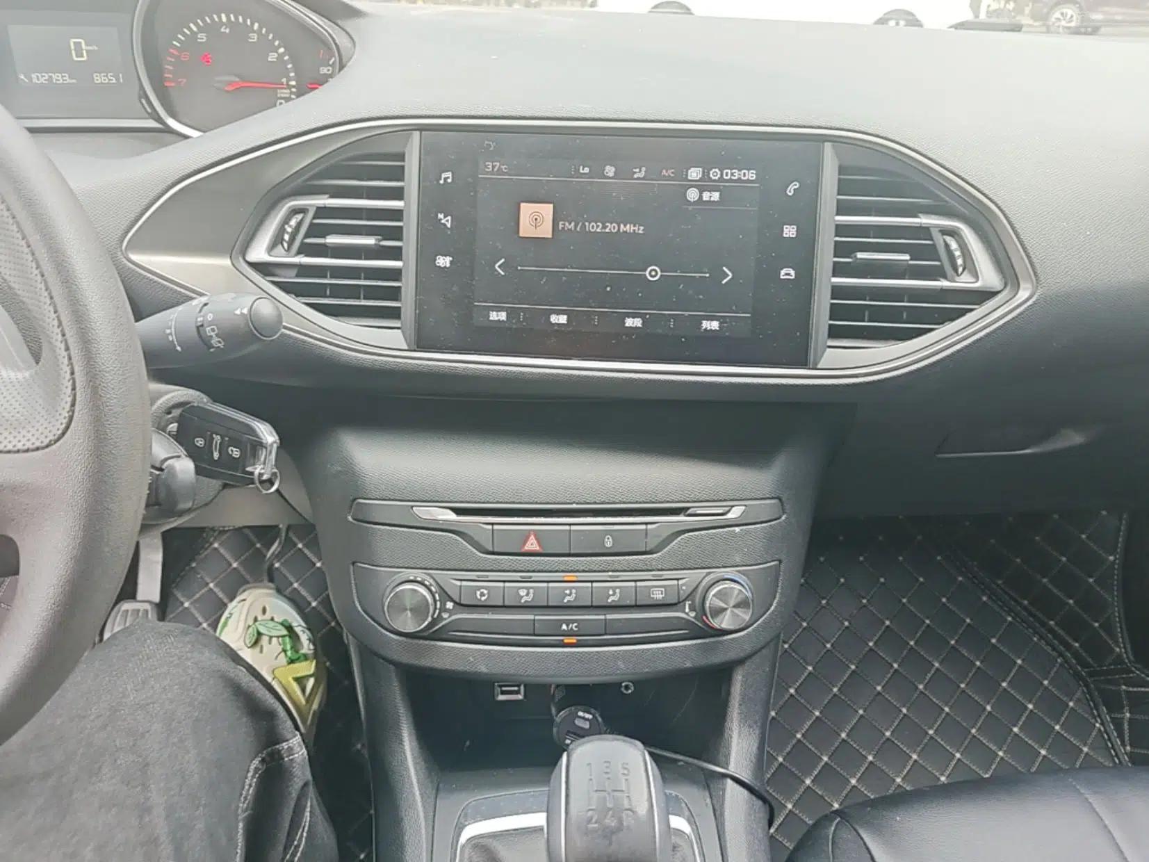 Peugeot 308S 2015 1.6L Manual Shangchi Edition — миниатюра 16