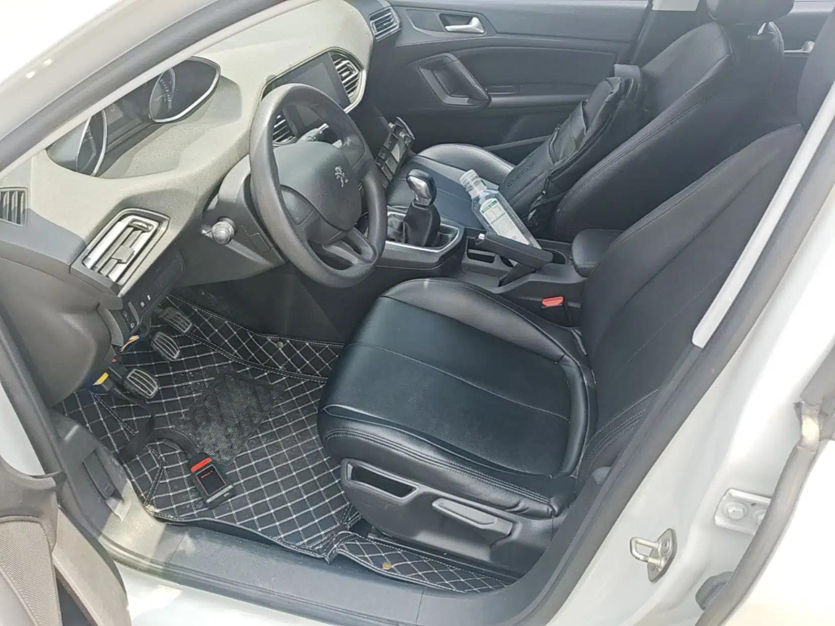 Peugeot 308S 2015 1.6L Manual Shangchi Edition — миниатюра 18