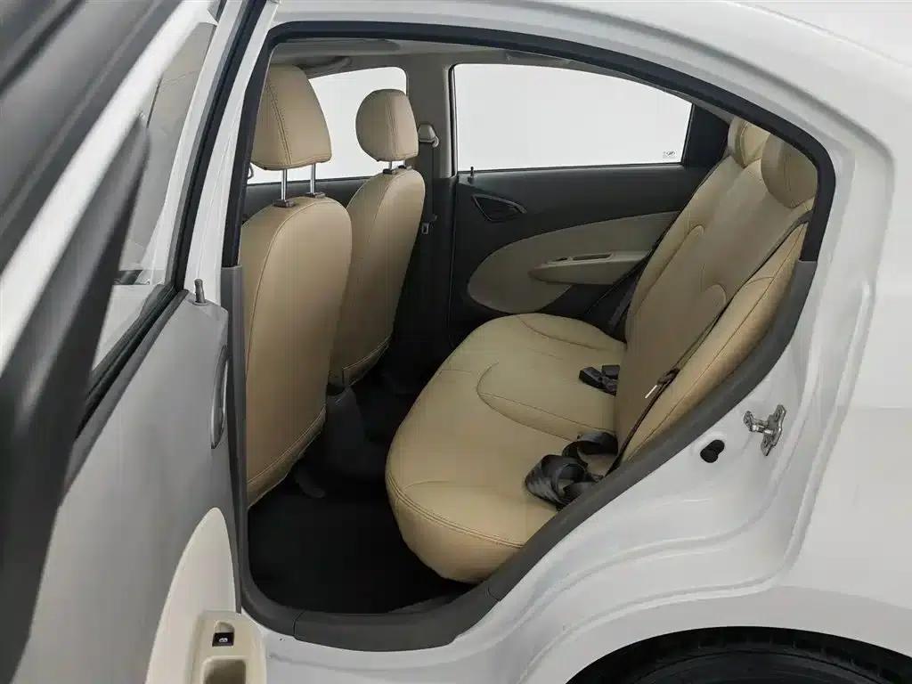 Chevrolet Sail 2013 Sedan 1.4L AMT Premium Edition — миниатюра 15