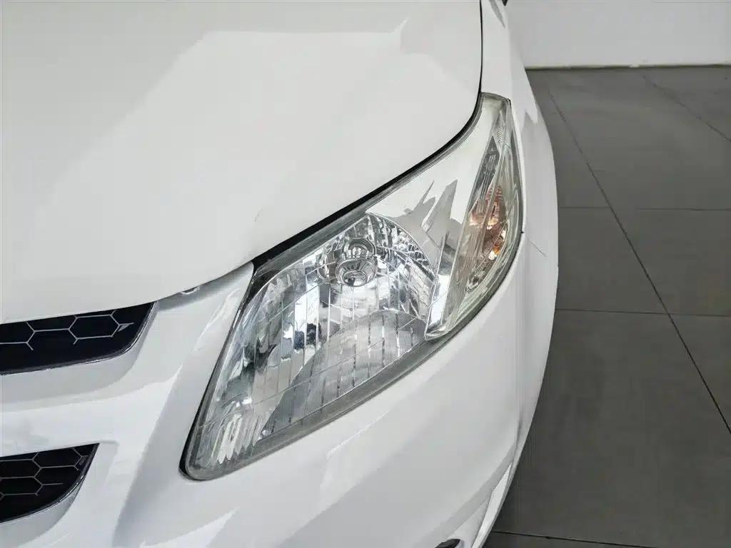 Chevrolet Sail 2013 Sedan 1.4L AMT Premium Edition — миниатюра 7