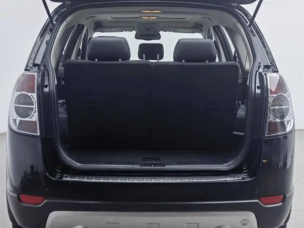2012 Chevrolet Captiva 2.4L 4WD Flagship Edition 7-Seater — миниатюра 16