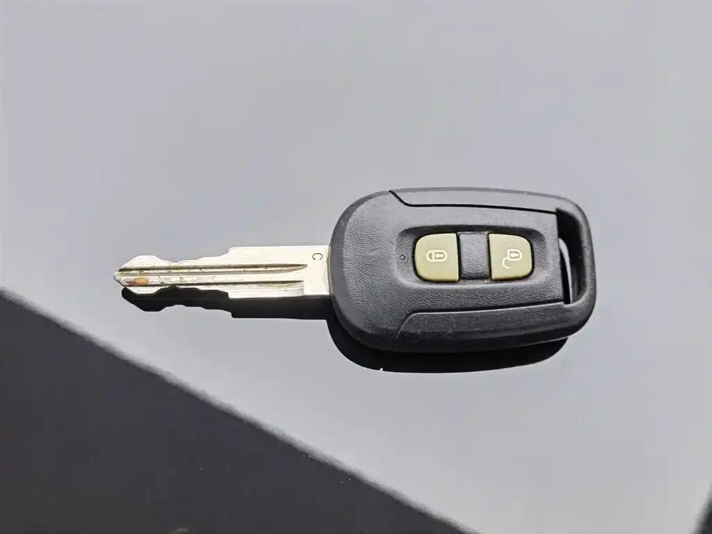 2012 Chevrolet Captiva 2.4L 4WD Flagship Edition 7-Seater — миниатюра 19