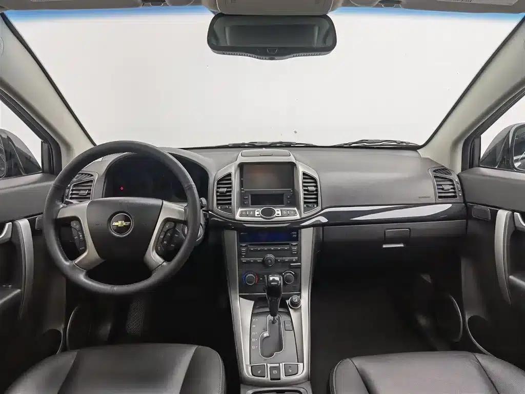 2012 Chevrolet Captiva 2.4L 4WD Flagship Edition 7-Seater — миниатюра 5