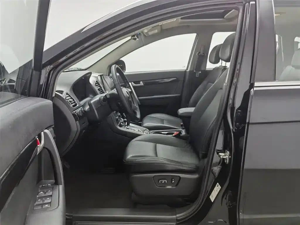 2012 Chevrolet Captiva 2.4L 4WD Flagship Edition 7-Seater — миниатюра 10