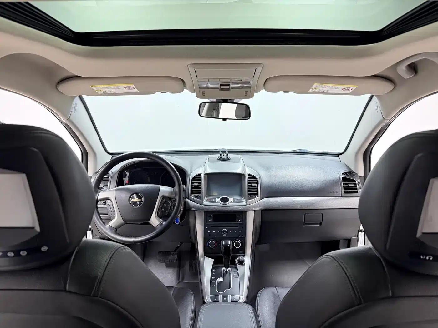 2012 Chevrolet Captiva 2.4L 4WD Flagship Edition 7-Seater — миниатюра 9
