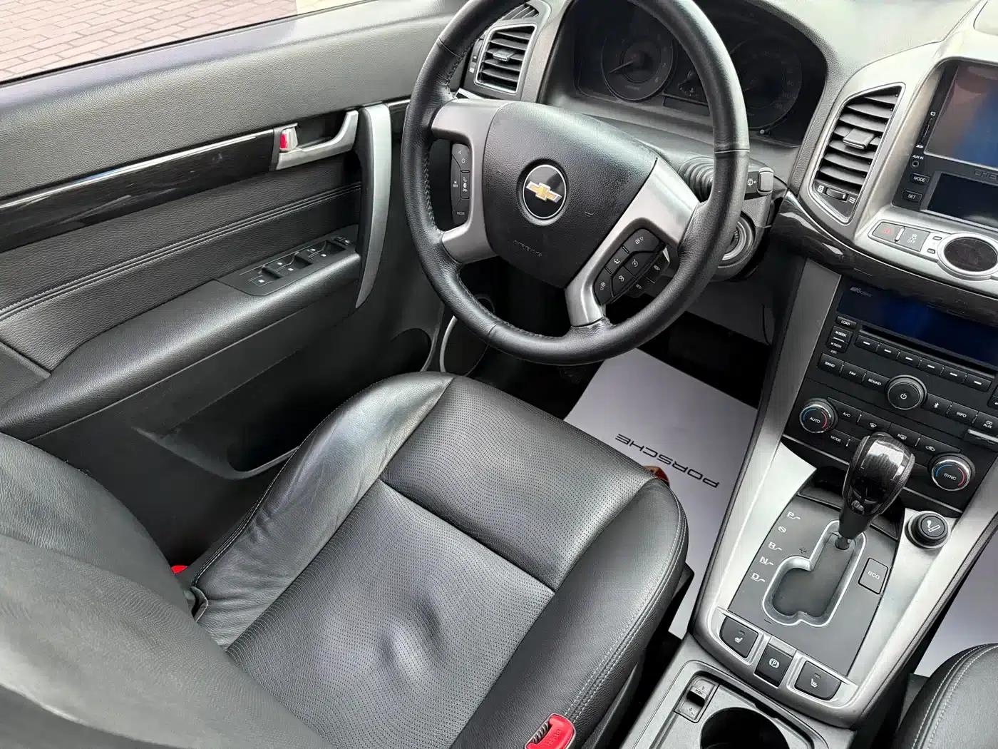 2014 Chevrolet Captiva 2.4L 4WD Flagship Edition 7-Seater — миниатюра 16