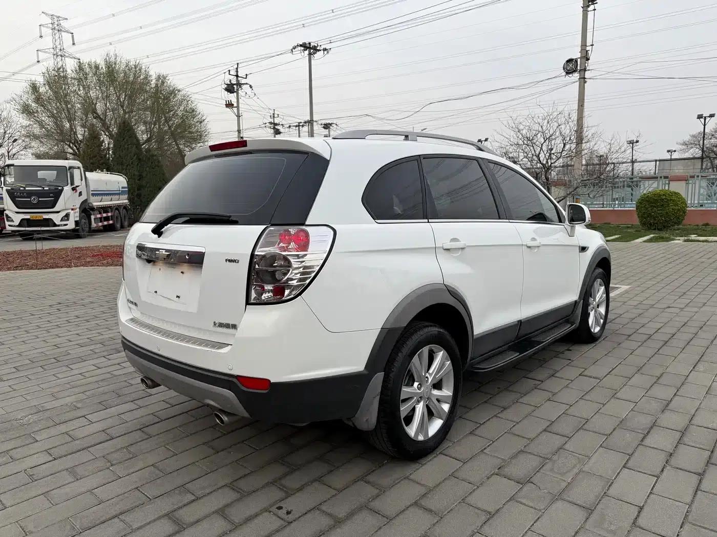 2014 Chevrolet Captiva 2.4L 4WD Flagship Edition 7-Seater — миниатюра 4