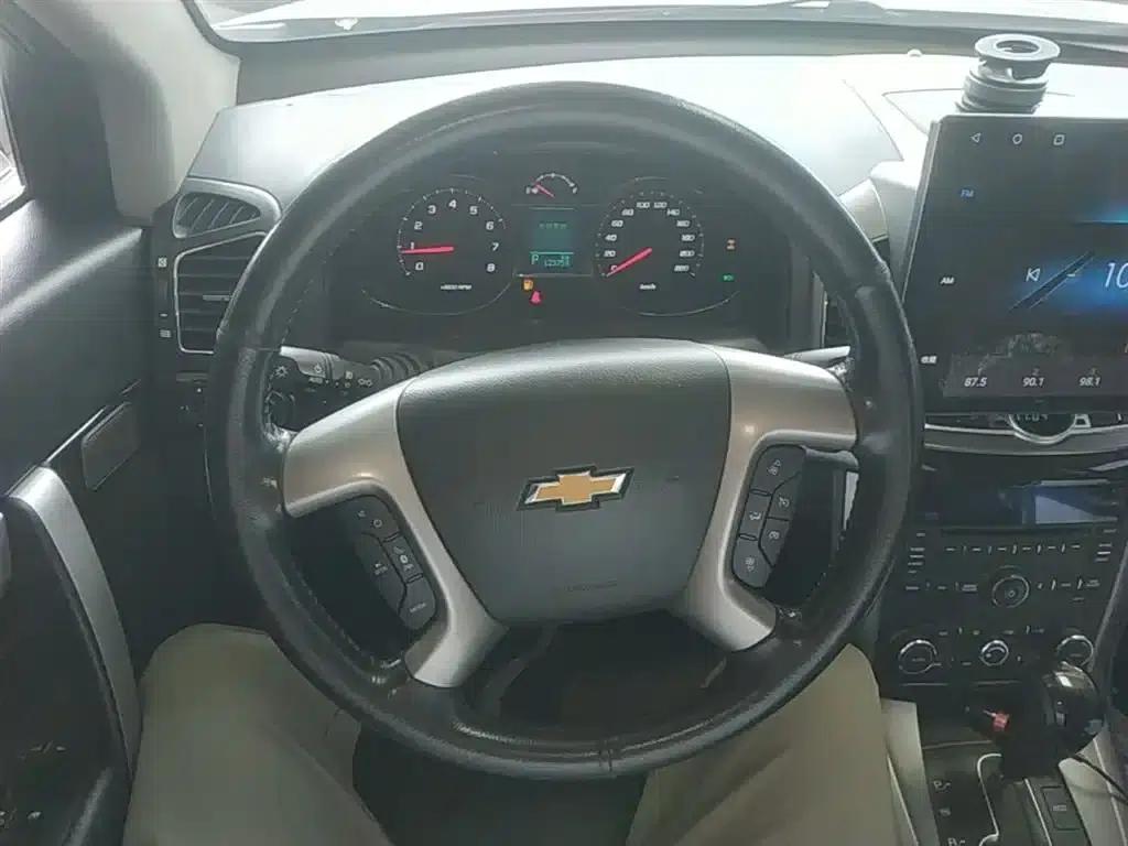 2015 Chevrolet Captiva 2.4L 4WD Flagship Edition 7-Seater — миниатюра 11