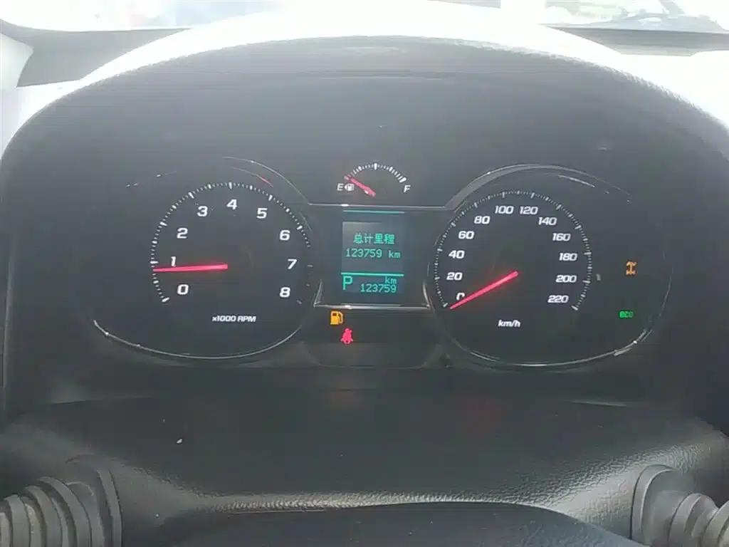 2015 Chevrolet Captiva 2.4L 4WD Flagship Edition 7-Seater — миниатюра 12