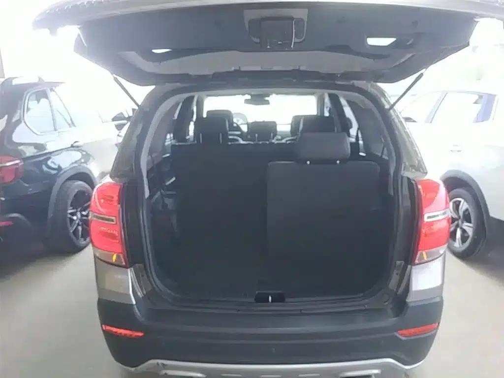 2015 Chevrolet Captiva 2.4L 4WD Flagship Edition 7-Seater — миниатюра 19