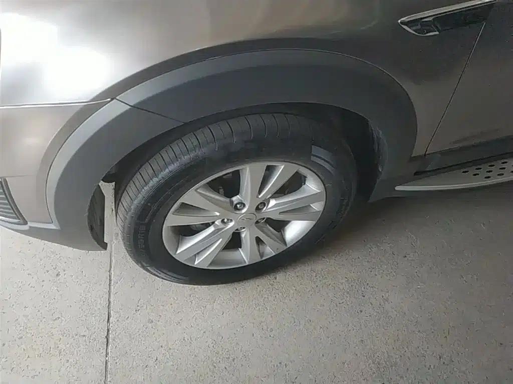 2015 Chevrolet Captiva 2.4L 4WD Flagship Edition 7-Seater — миниатюра 23