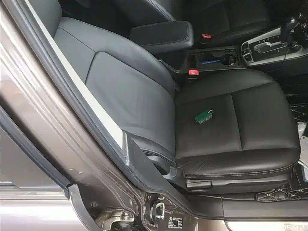 2015 Chevrolet Captiva 2.4L 4WD Flagship Edition 7-Seater — миниатюра 25