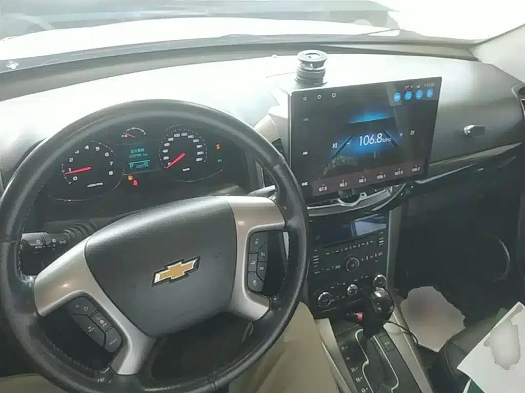 2015 Chevrolet Captiva 2.4L 4WD Flagship Edition 7-Seater — миниатюра 10