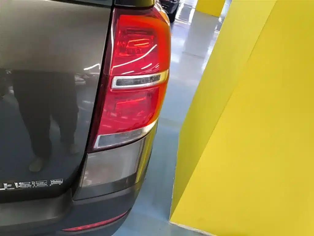 2015 Chevrolet Captiva 2.4L 2WD City Edition 7-Seater — миниатюра 8