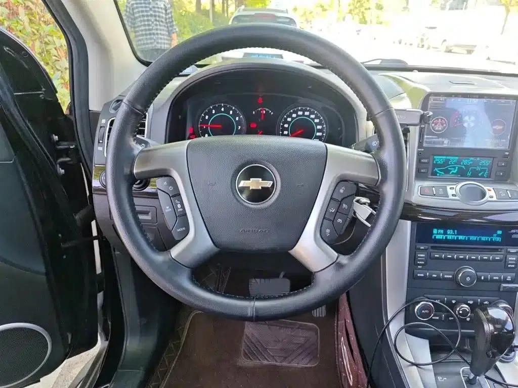 2014 Chevrolet Captiva 2.4L 4WD Flagship Edition 7-Seater — миниатюра 3