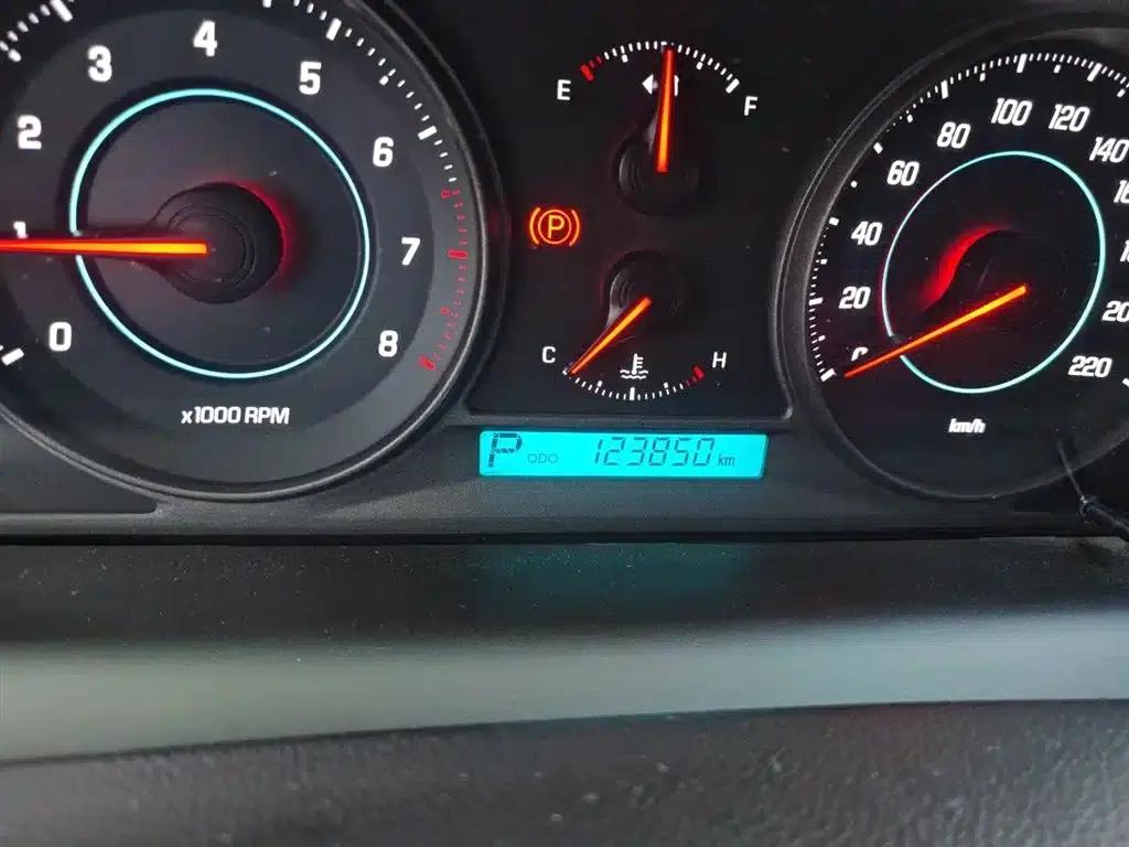 2014 Chevrolet Captiva 2.4L 4WD Flagship Edition 7-Seater — миниатюра 5