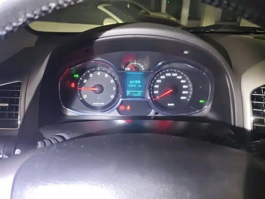 2015 Chevrolet Captiva 2.4L 4WD Flagship Edition 7-Seater — миниатюра 8