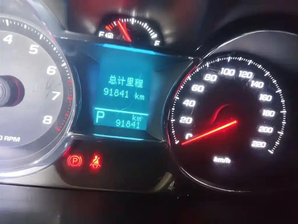 2015 Chevrolet Captiva 2.4L 4WD Flagship Edition 7-Seater — миниатюра 9