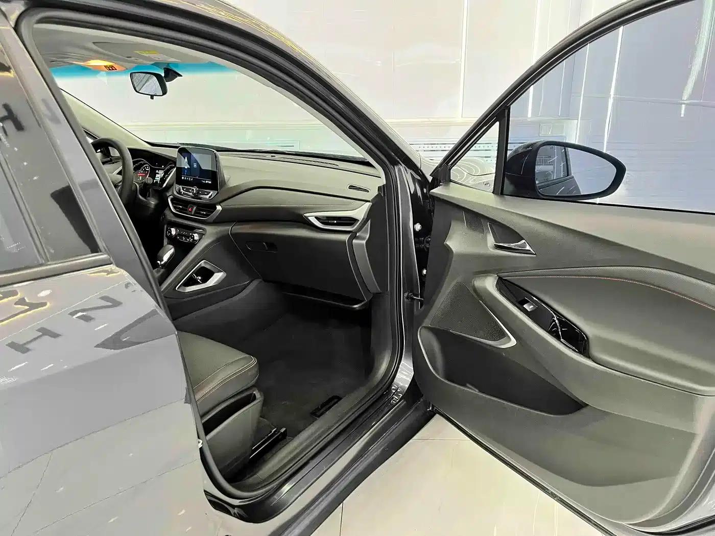 2019 Chevrolet Orlando Redline 530T Automatic Luxury Edition (5+2 models) China VI Emission Standard — миниатюра 19