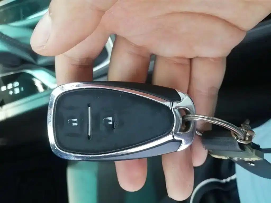 2019 Chevrolet Orlando Redline 530T Automatic Luxury Edition (5+2 models) China VI Emission Standard — миниатюра 9