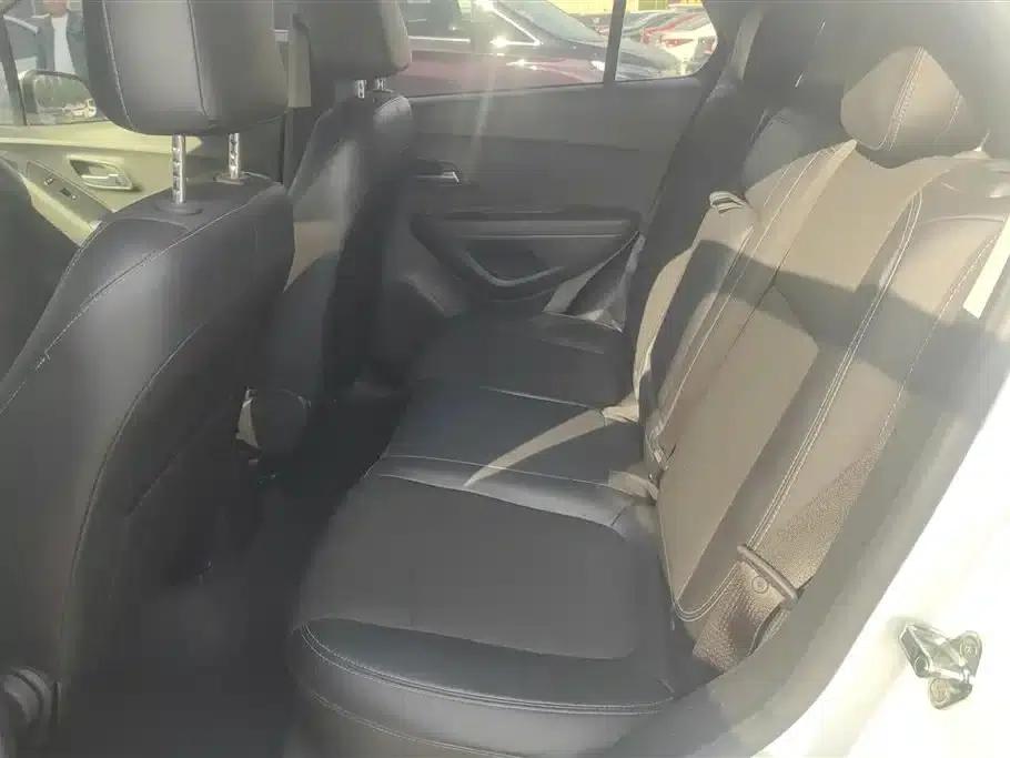 Chevrolet Trax 2014 1.4T Automatic 4WD Flagship — миниатюра 11