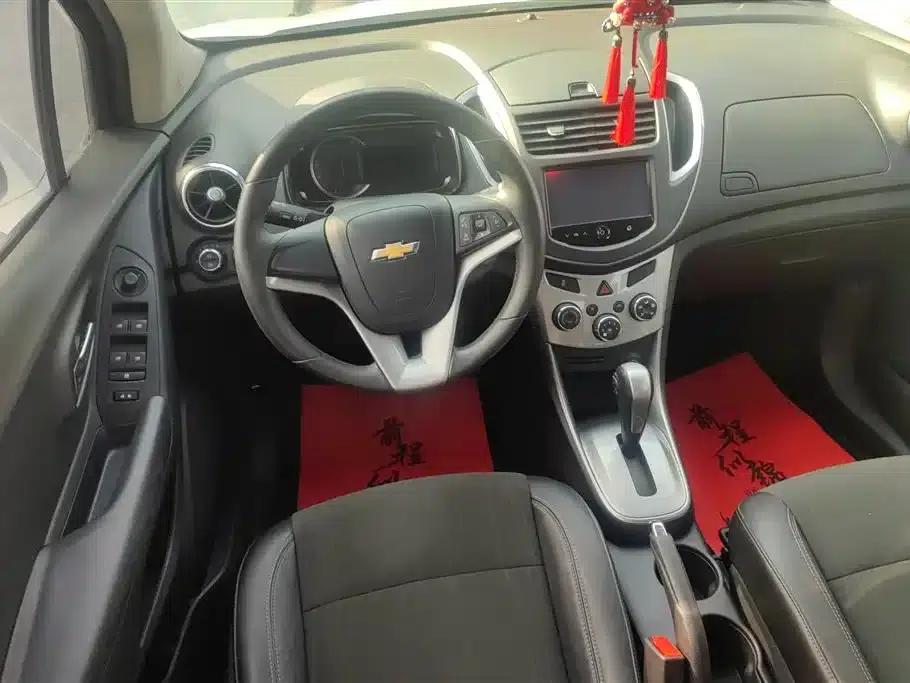Chevrolet Trax 2014 1.4T Automatic 4WD Flagship — миниатюра 15