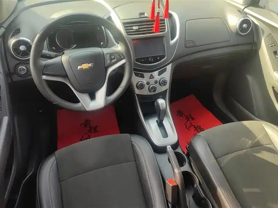 Chevrolet Trax 2014 1.4T Automatic 4WD Flagship — миниатюра 16