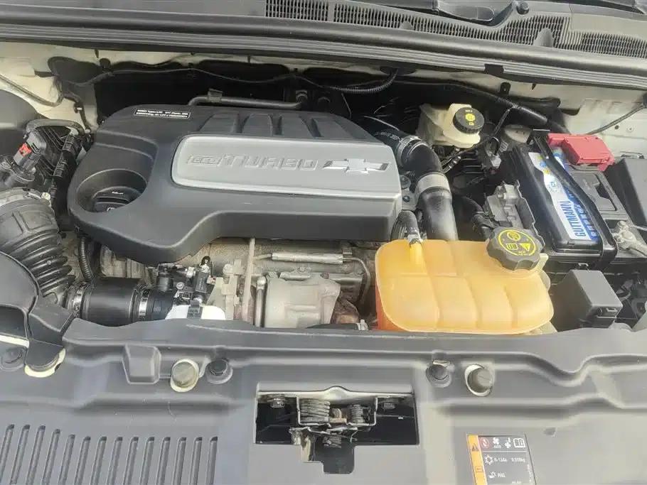 Chevrolet Trax 2014 1.4T Automatic 4WD Flagship — миниатюра 10