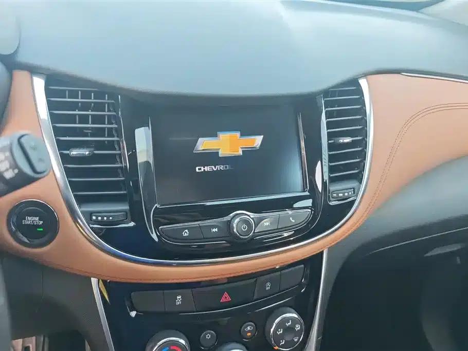 Chevrolet Trax 2017 1.4T Automatic 4WD Flagship — миниатюра 13