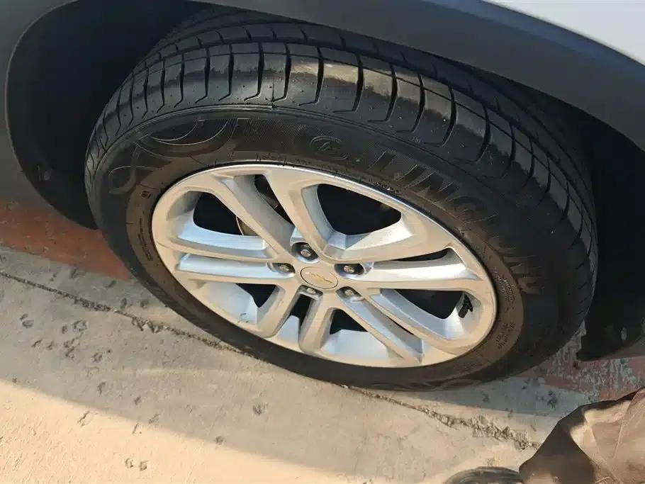 Chevrolet Trax 2017 1.4T Automatic 4WD Flagship — миниатюра 6