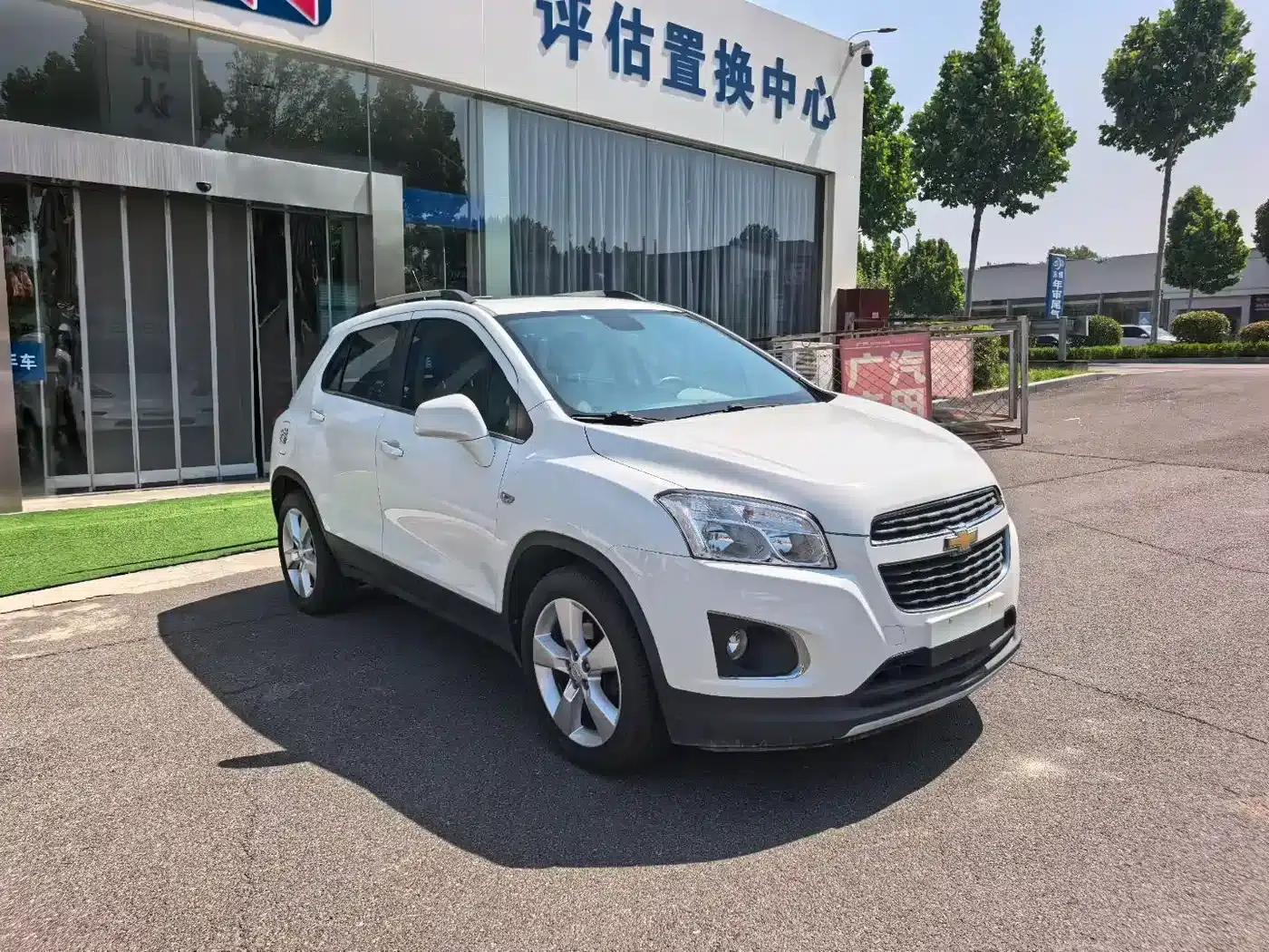 Chevrolet Trax 2014 1.4T Automatic 2WD Luxury — миниатюра 2