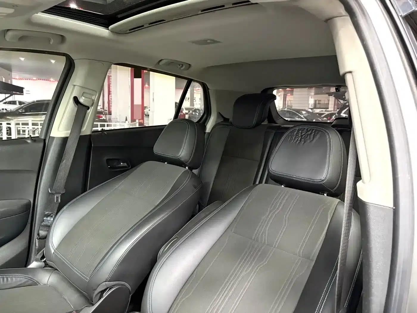 Chevrolet Trax 2016 1.4T Automatic 2WD Luxury — миниатюра 11