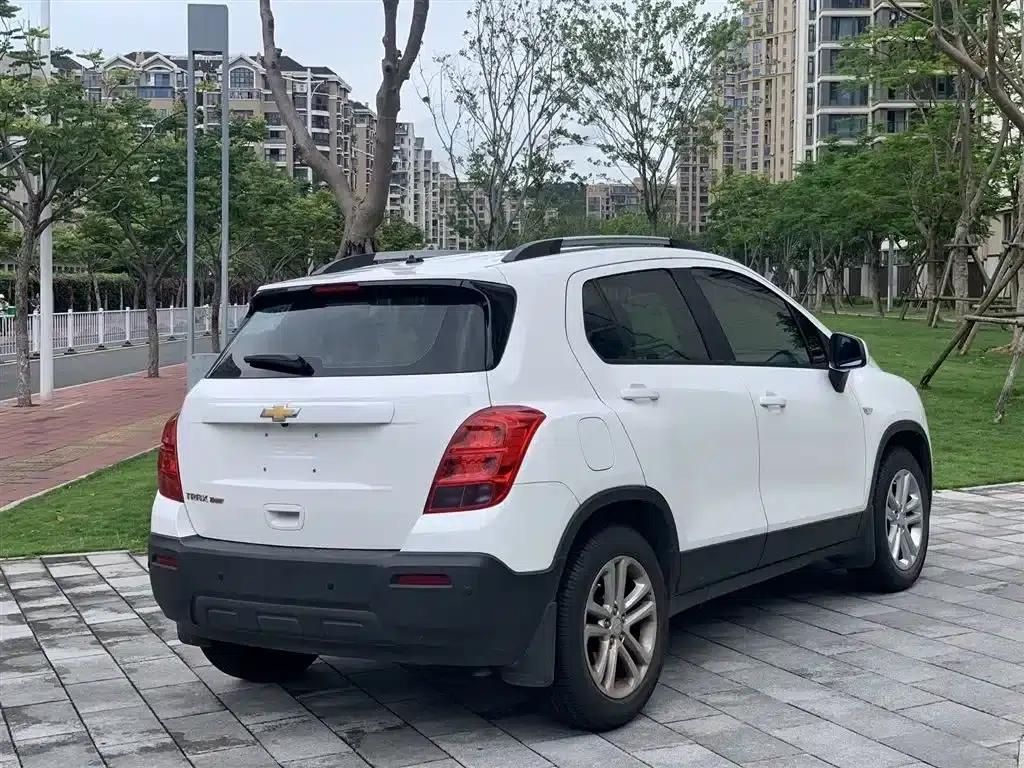 Chevrolet Trax 2016 1.4T Automatic 2WD Comfort Sunroof Edition — миниатюра 6