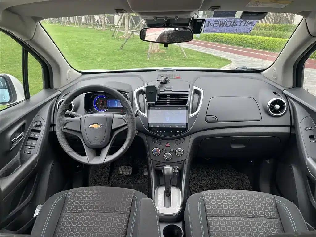 Chevrolet Trax 2016 1.4T Automatic 2WD Comfort Sunroof Edition — миниатюра 7