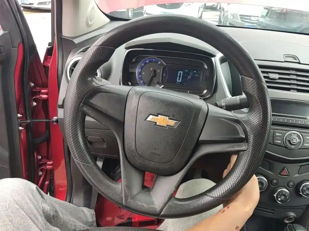 Chevrolet Trax 2014 1.4T Automatic 2WD Comfort Model — миниатюра 11