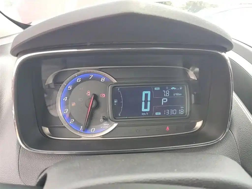 Chevrolet Trax 2014 1.4T Automatic 2WD Comfort Model — миниатюра 12