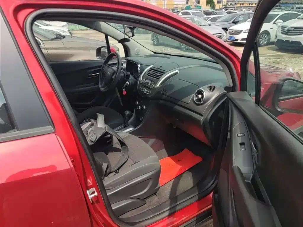 Chevrolet Trax 2014 1.4T Automatic 2WD Comfort Model — миниатюра 25