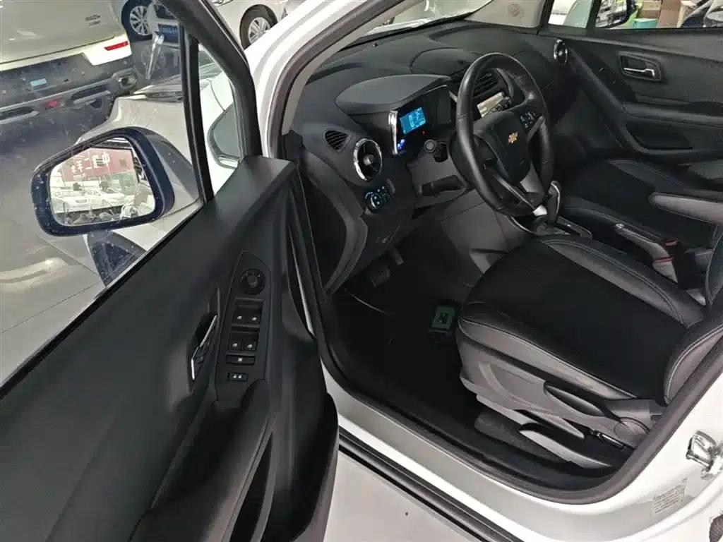 Chevrolet Trax 2016 1.4T Automatic 2WD Luxury — миниатюра 16