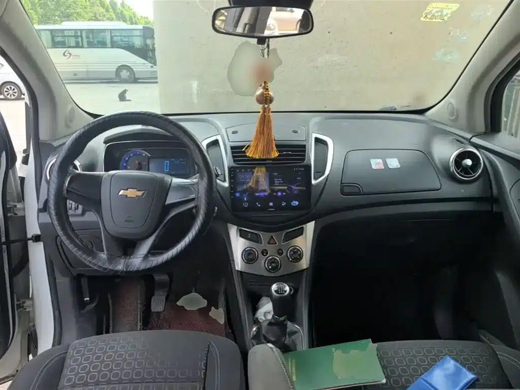 Chevrolet Trax 2014 1.4T Manual 2WD Comfort Model — миниатюра 16
