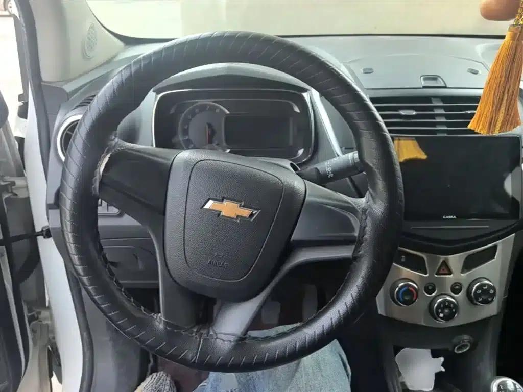 Chevrolet Trax 2014 1.4T Manual 2WD Comfort Model — миниатюра 17