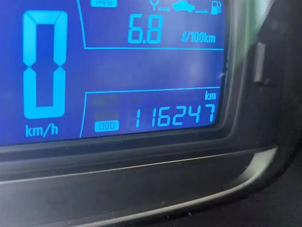 Chevrolet Trax 2014 1.4T Manual 2WD Comfort Model — миниатюра 19