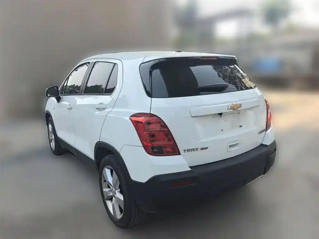 Chevrolet Trax 2014 1.4T Manual 2WD Comfort Model — миниатюра 9