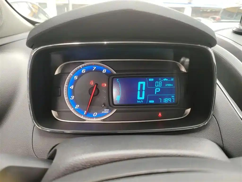 Chevrolet Trax 2014 1.4T Automatic 2WD Luxury — миниатюра 4