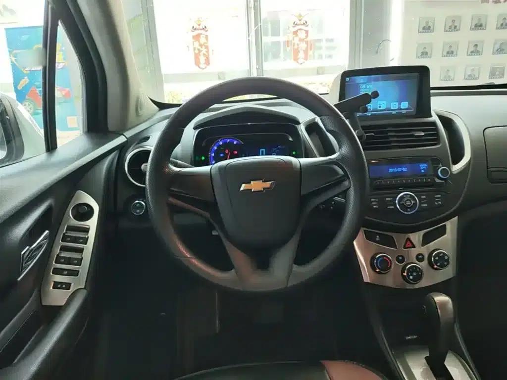 Chevrolet Trax 2014 1.4T Automatic 2WD Comfort Model — миниатюра 11