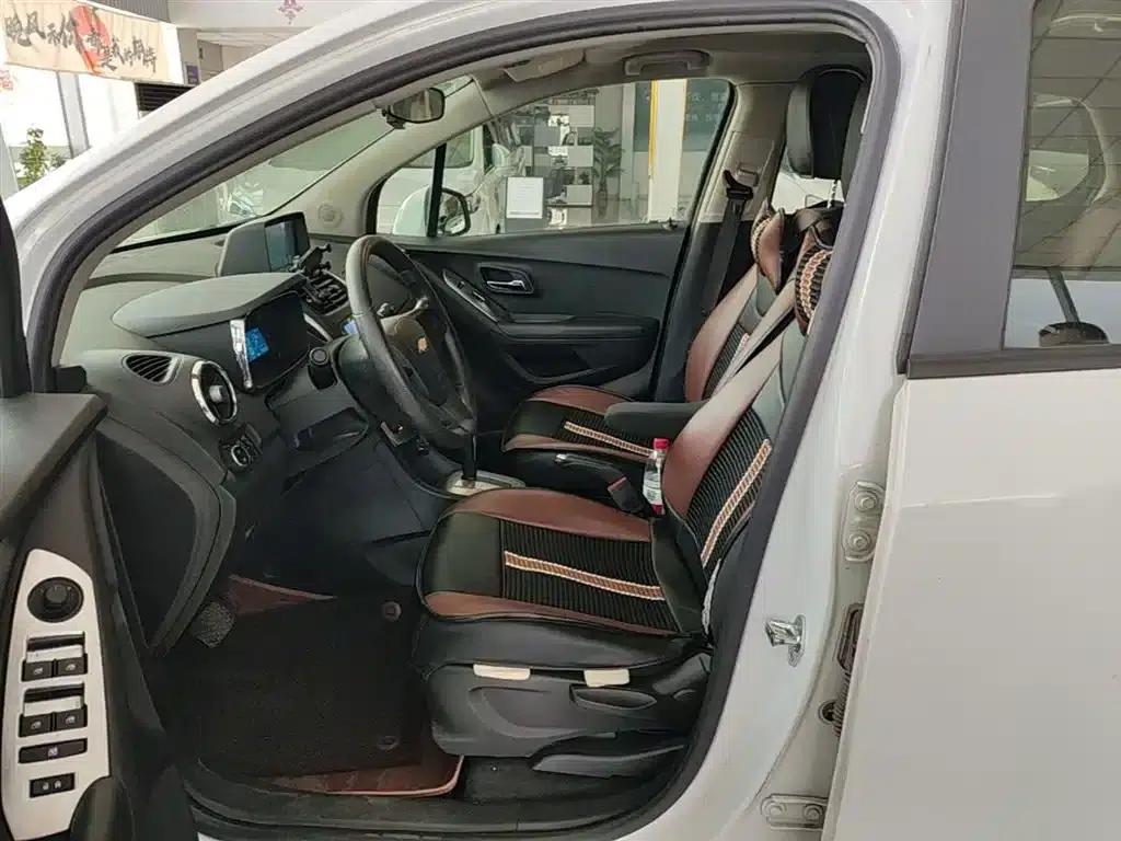 Chevrolet Trax 2014 1.4T Automatic 2WD Comfort Model — миниатюра 15