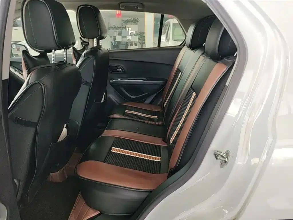 Chevrolet Trax 2014 1.4T Automatic 2WD Comfort Model — миниатюра 17